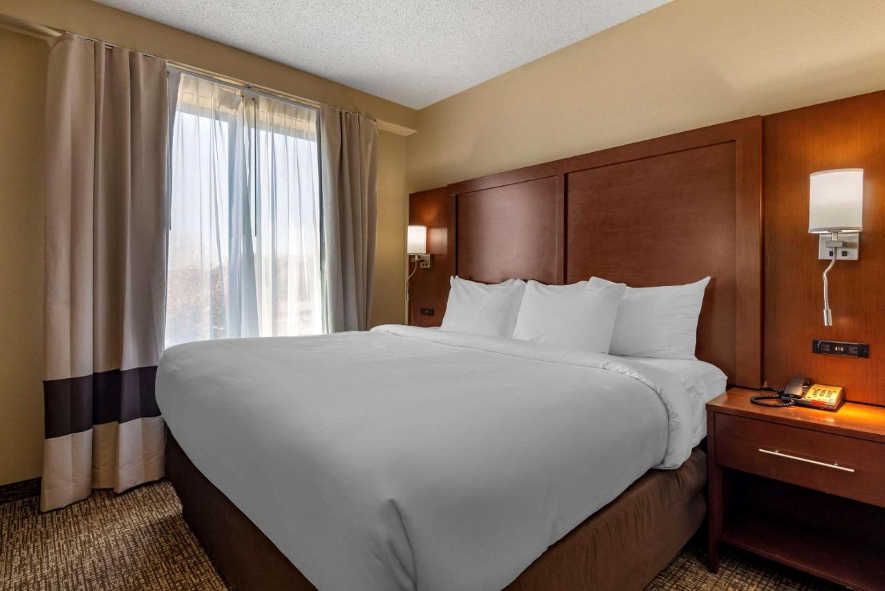 Comfort Suites Huntersville Near Lake Norman Exterior foto